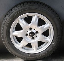 KIT INVERNALE X MINI - CERCHI 15" ORIGINALI + GOMME TERMICHE 175 65 15 LASSA