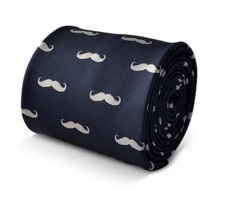 Frederick Thomas Navy Cravatta Con Baffi Design FT3450 Movember Baffi