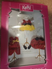 Abiti e scarpe Kelly Fashion