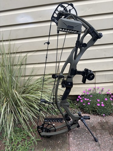Hoyt rx10 wilderness 70lbs - wilderness,