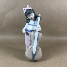 Statuina NAO Lladro ragazza