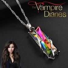 Ciondolo e catena in vetro