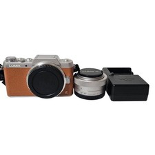 Kit fotocamera mirrorless