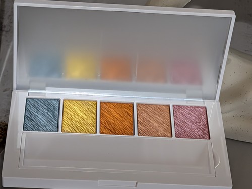 Makeup mario master metals - by,