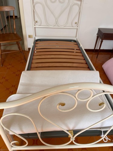 Letto singolo in metallo - singolo,