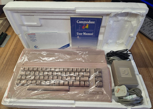 Commodore 64c home computer - commodore,