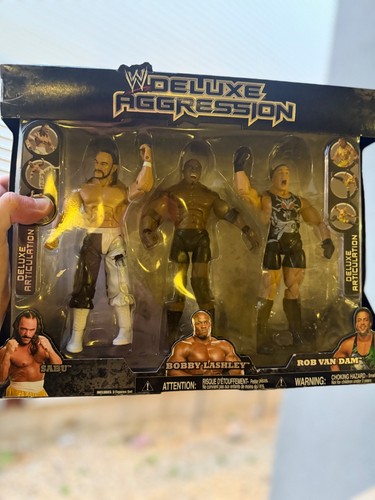 Wwe jakks deluxe aggression - deluxe,