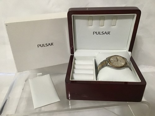 Orologio pulsar y563 - pulsar, data