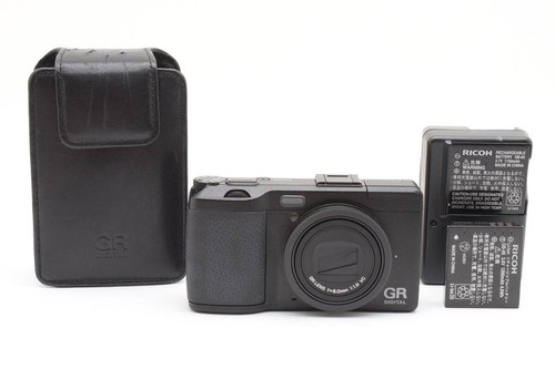 Fotocamera digitale compatta