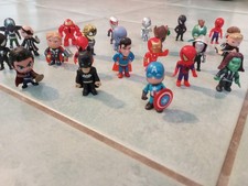 24 Personaggi Marvel Supereroi