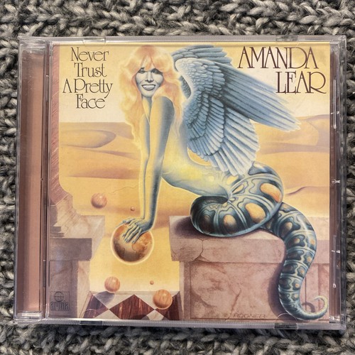 Amanda lear never trust - lear,