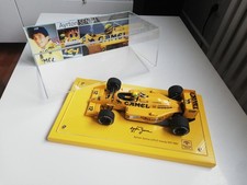 1:18 LOTUS 99T Ayrton SENNA 1987 Espositore scatola-vetrina +CONFEZIONE ORIGINALE