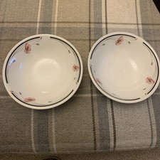 Johnson Brothers Summerfields 2 ciotole cereali/dessert 6” buone condizioni 