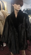 Visone Nero con Collo 