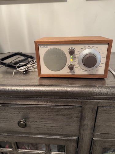 Tivoli audio model one fm - tivoli,