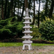 Pagoda lanterna in pietra