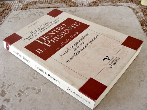 157 dentro presente - dentro, il