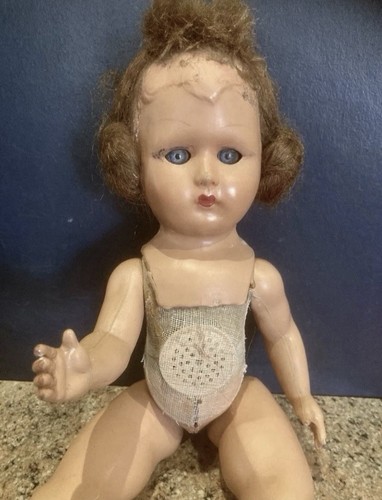Très ancienne poupée - ,