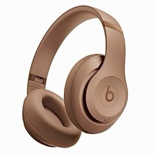 Beats Studio Pro x Kim