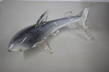 Scultura statuina squalo in