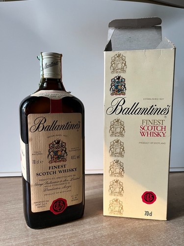 Ballantine finest scotch - finest,