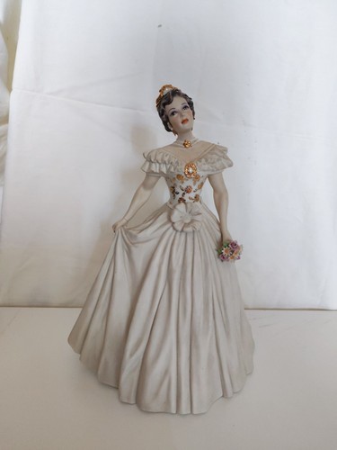 Statuina capodimonte medea - capodimonte,