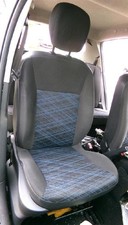 sedile anteriore destro