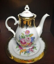 Elegante Teiera Con Piatto