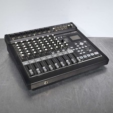 KORG D888 Mixer da studio di