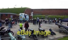 Photo 6x4 Guns and Bikes-Fort