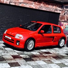 1 18 EAGLE Renault Sport Clio