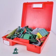 set soldatini di plastica