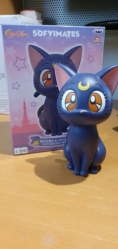 Sailor moon luna figure - luna,