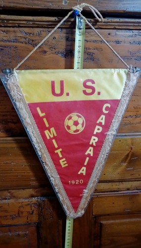 Gagliardetto limite capraia - e,