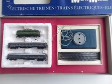 CONFEZIONE LOCOMOTIVA FIAT  E DUE CARROZZE FS SCALA N LIMA D341 NON FUNZIONANTE