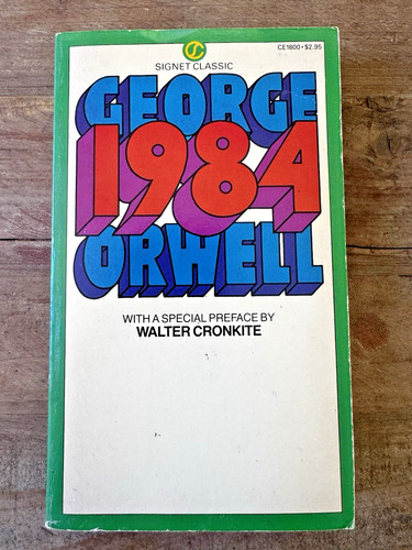1984 george orwell signet - 1984,
