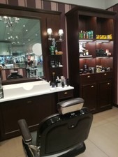 Arredamento negozio usato Barbiere