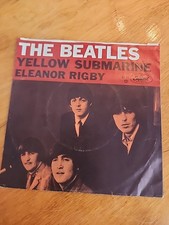 The Beatles Yellow Submarine Eleanor Rigby Capitol 5715 45rpm w Sleeve 1966