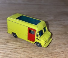 Van Husky Commer Walk Thru