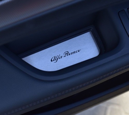 Placcas alfa romeo - alfa, stelvio