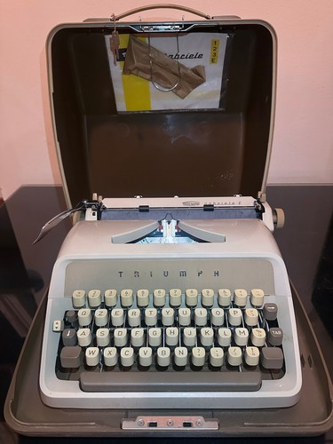 Macchina per scrivere triumph - per,