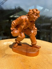 SCULTURA in legno intagliata a