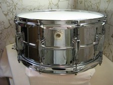 Tamburo rullante soprafonico Ludwig LM402 6,5x14 cromato 10 anse "Belle condizioni"