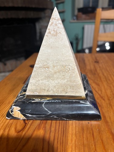 Piramide marmo travertino - in,