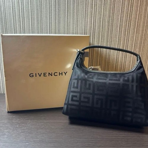 Givenchy accessorio pouch - givenchy,
