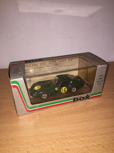 Model box ferrari gto - model,