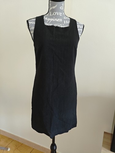 Elegante vestito smanicato