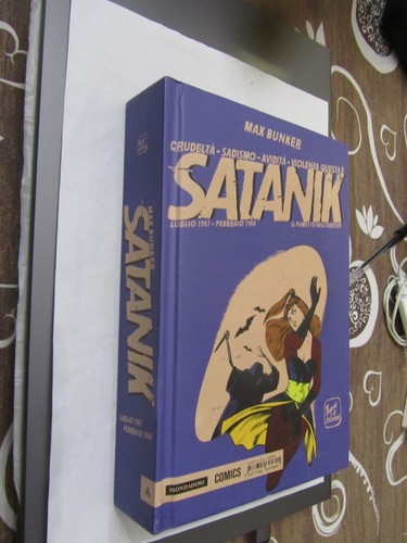 Volume cartonato satanik - cartonato,