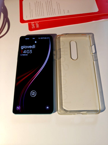 Oneplus 8gb 128gb - 8,
