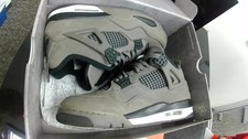 NIKE AIR JORDAN RETRO 4